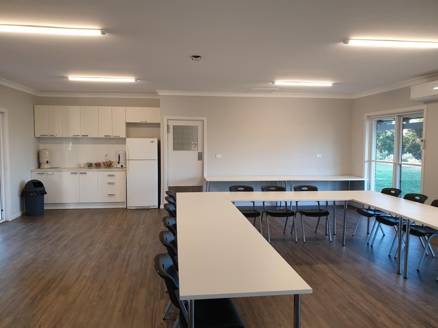 Photo of Lookout Mountain Retreat Conference room from front side looking at kitchen